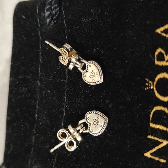 Mini Pandora love locks studs - Picture 1 of 3
